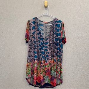SIMPLY ASTER Animal and Floral Print Tunic